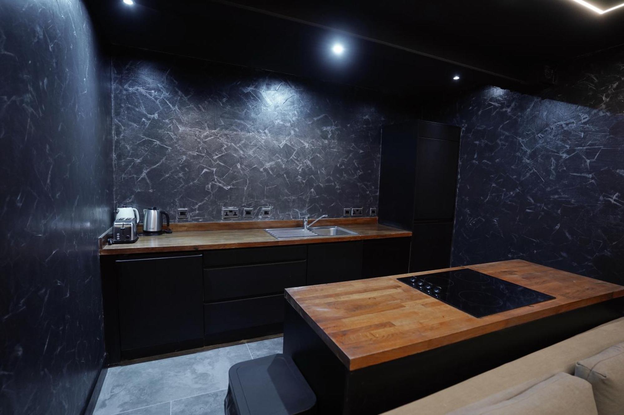 Nero Suite Sleeps Fourteen Manchester Exterior foto